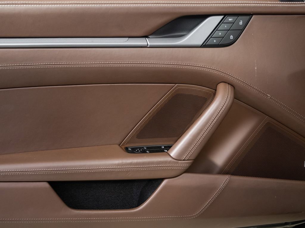 Certified 2024 Porsche 911 Targa 4S image 6