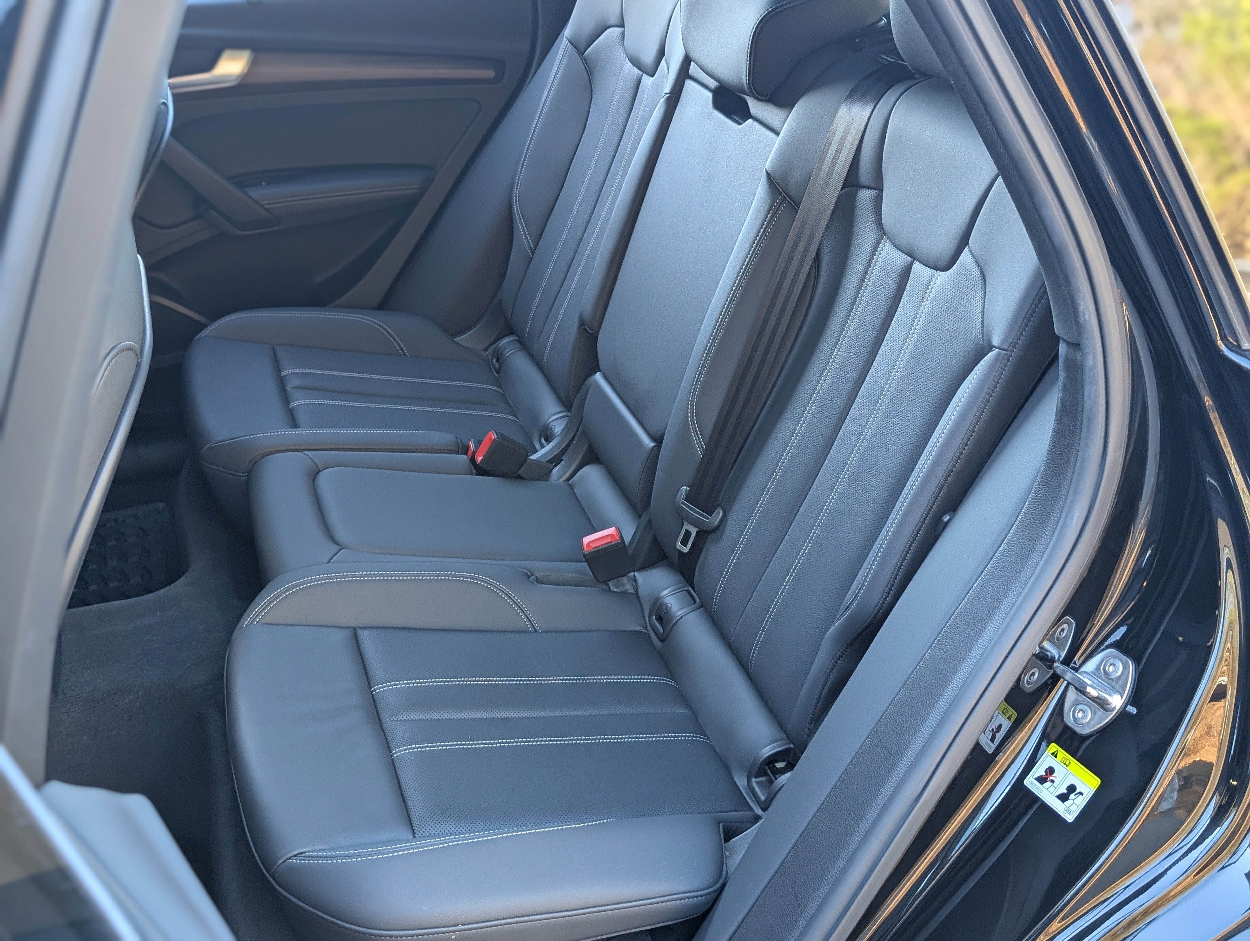 Used 2024 Audi Q5 e Premium Plus w/ Premium Plus Package image 19