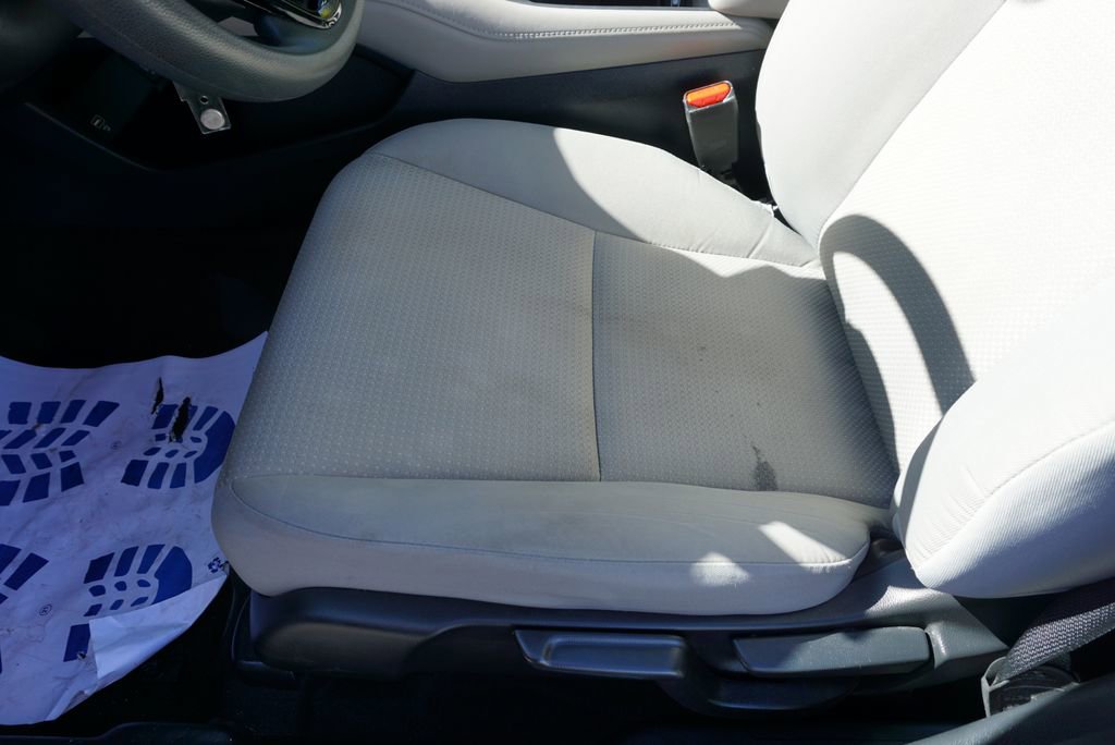 Used 2020 Honda HR-V LX image 41