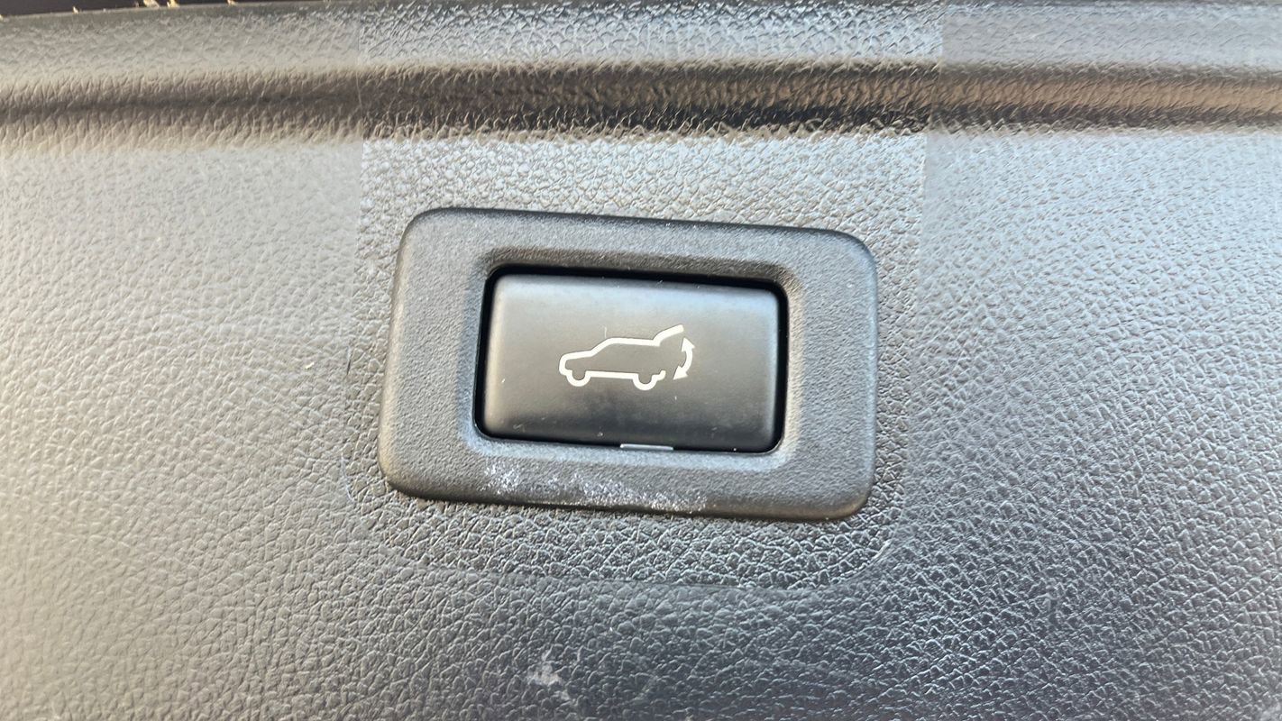 Used 2016 Subaru Outback 2.5i Limited image 26