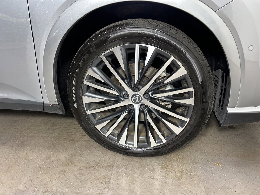 Used 2024 Lexus RX 350 image 11