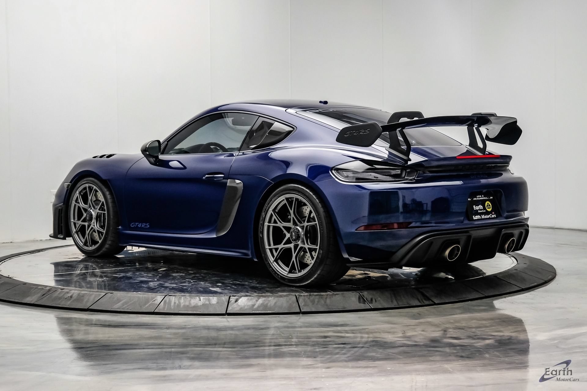 Used 2025 Porsche 718 Cayman GT4 RS RWD image 11