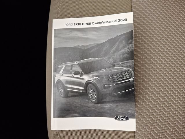 Used 2023 Ford Explorer XLT w/ Class IV Trailer Tow Package AWD/4WD image 26