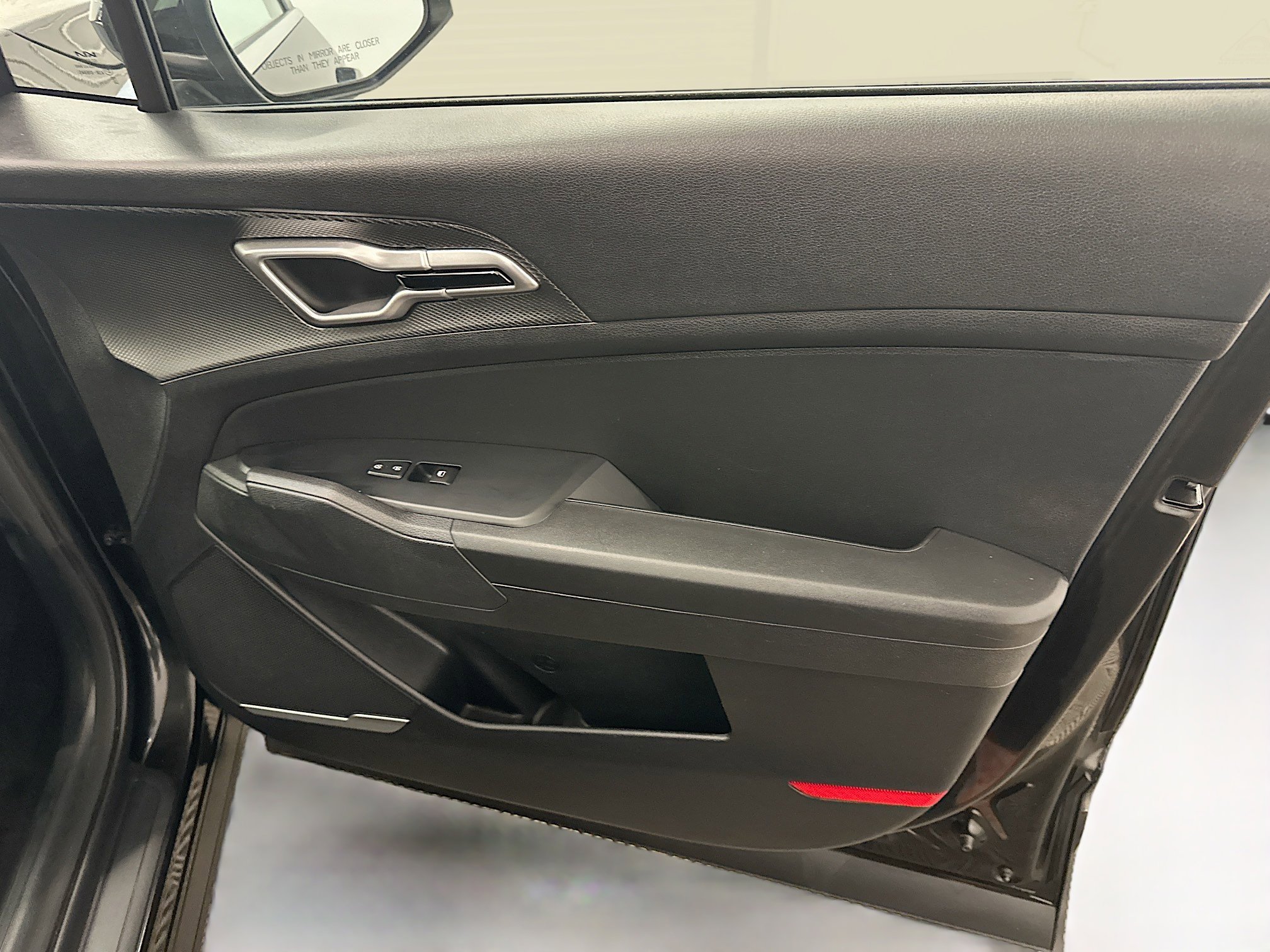 Used 2024 Kia Sportage LX image 32