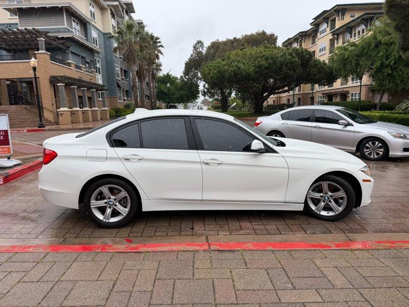 Used 2014 BMW 320i Sedan RWD image 12