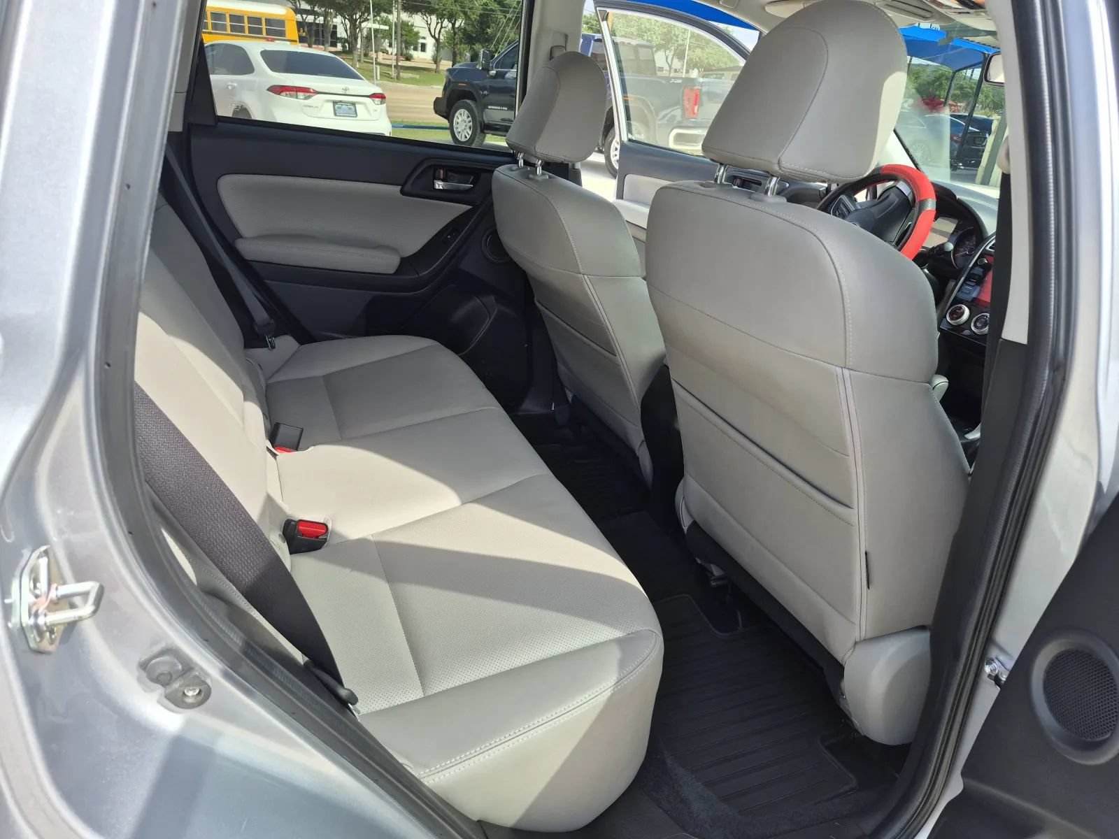 Used 2016 Subaru Forester 2.5i Limited AWD/4WD image 19