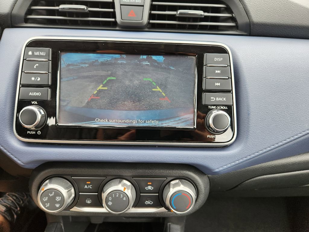 Used 2024 Nissan Versa SV image 14