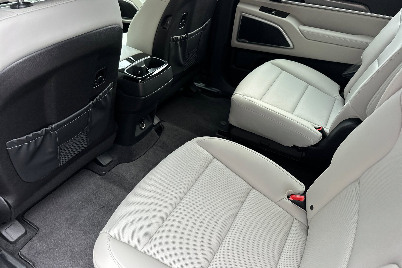 New 2025 Kia Telluride S image 8