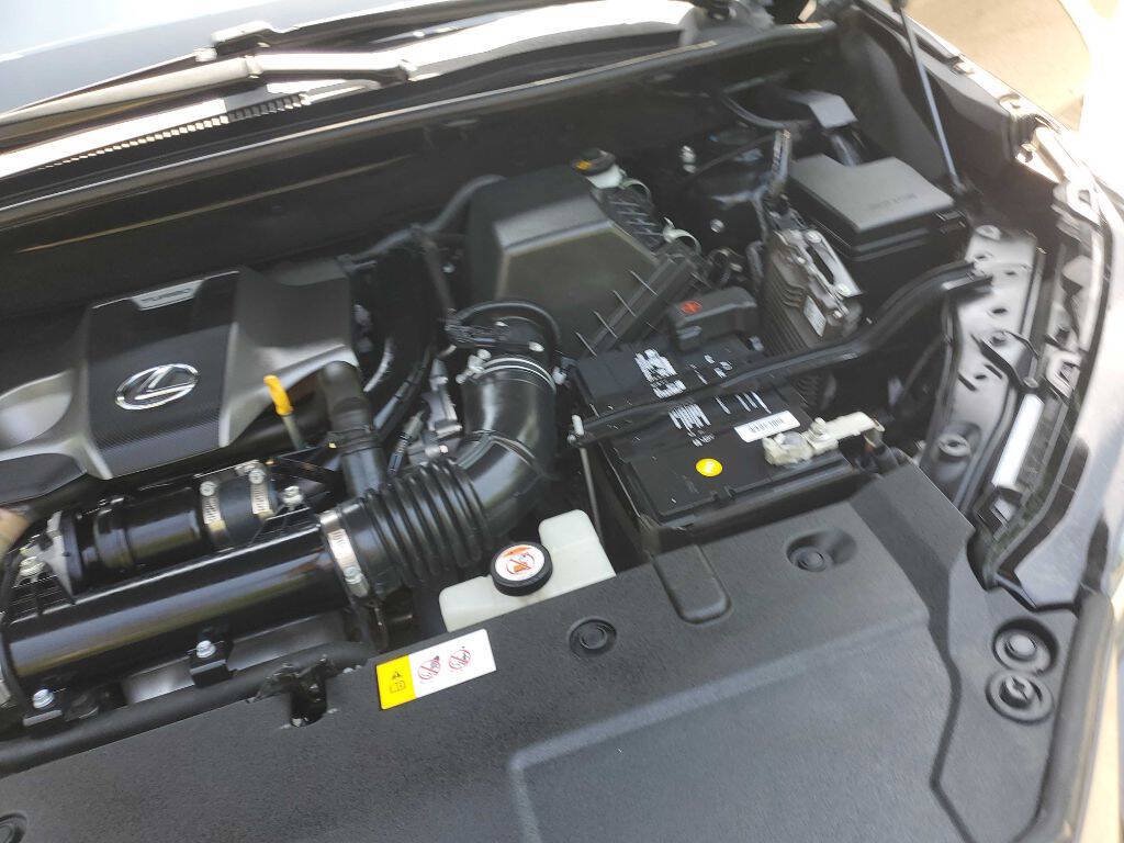 Used 2018 Lexus NX 300 FWD w/ Premium Package image 12