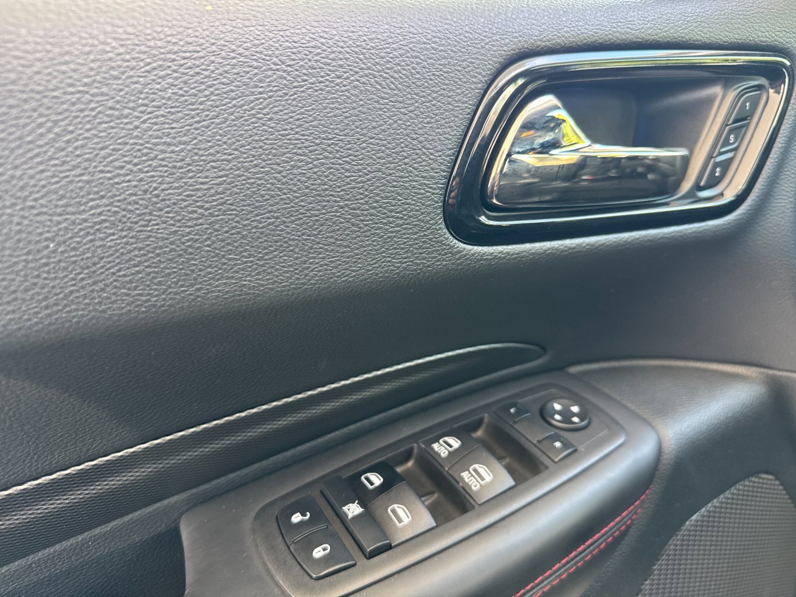 Certified 2023 Dodge Durango GT image 11