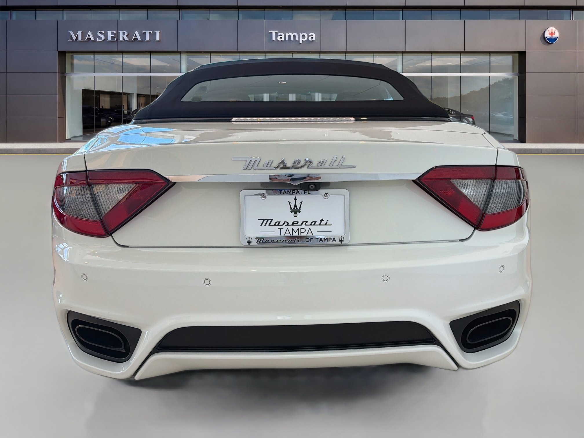Used 2018 Maserati GranTurismo Sport RWD image 4