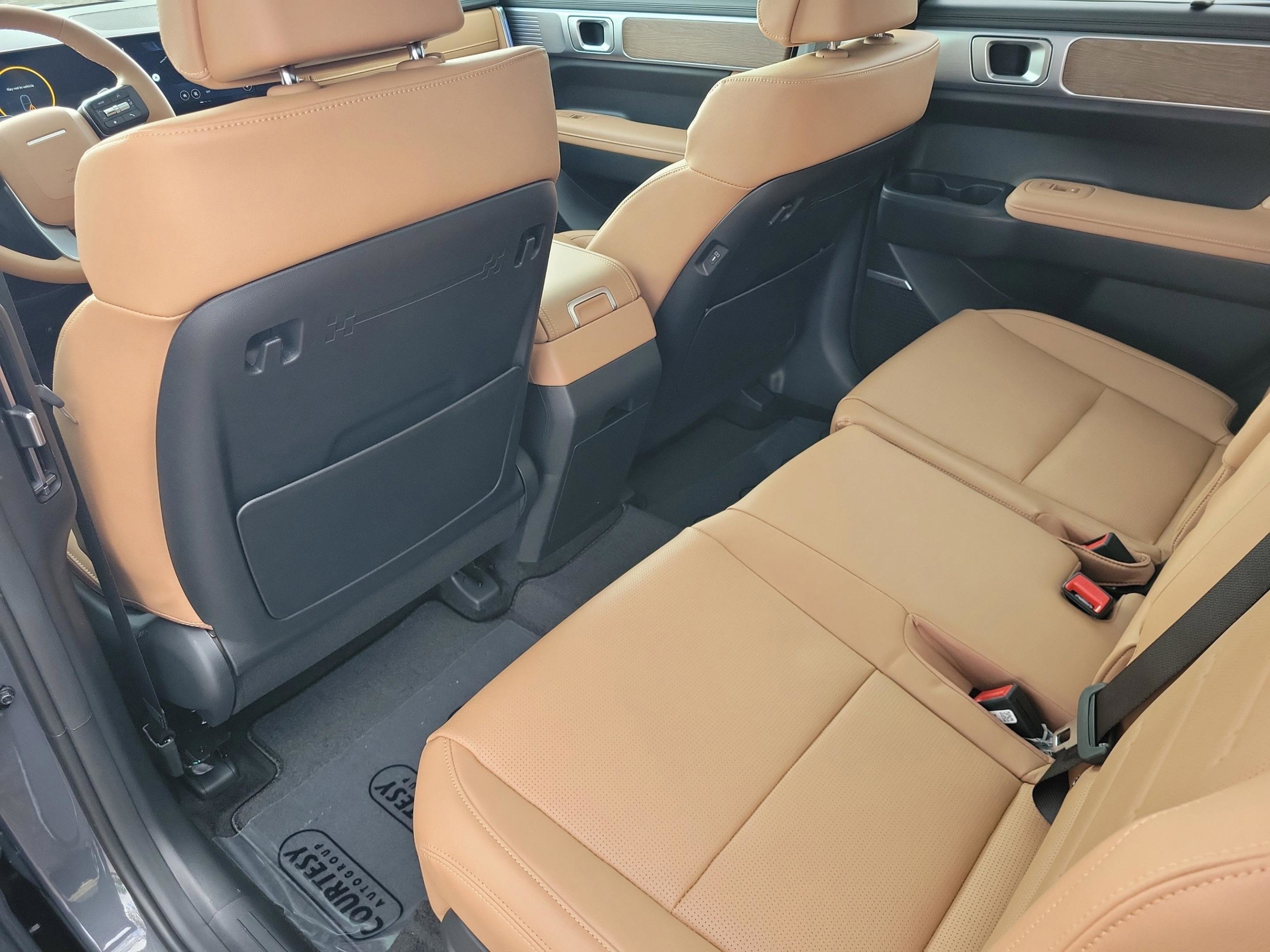 New 2026 Hyundai Santa Fe Limited image 13