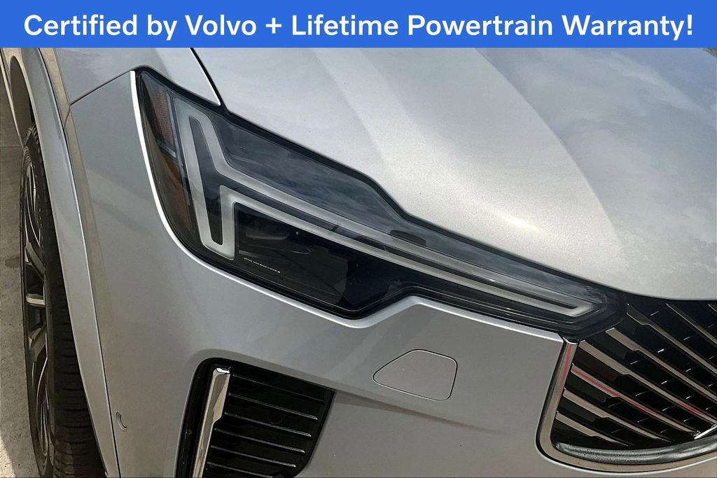 Used 2025 Volvo XC90 B6 Plus image 40