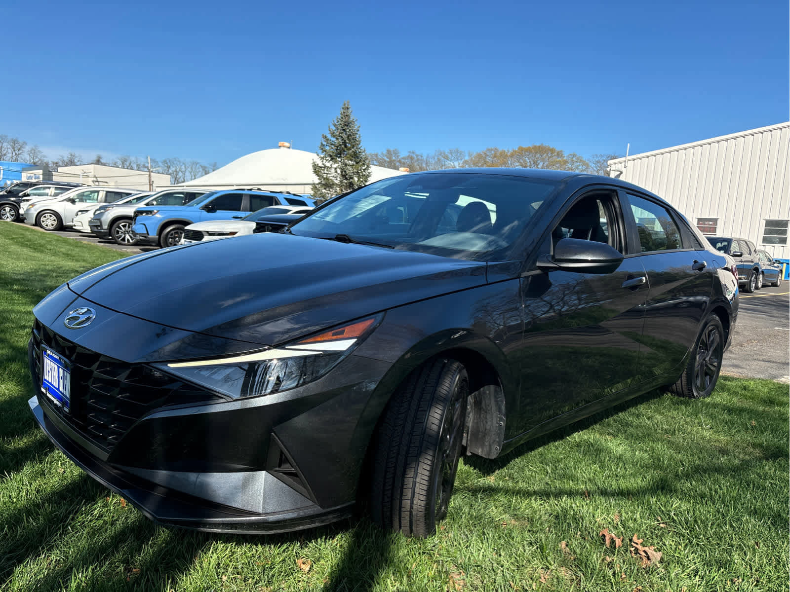Used 2023 Hyundai Elantra SEL image 5