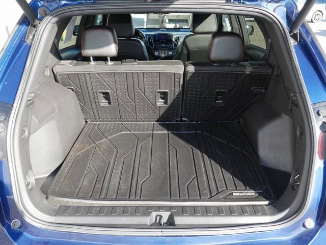 Used 2022 Chevrolet Equinox RS w/ RS Leather Package image 11