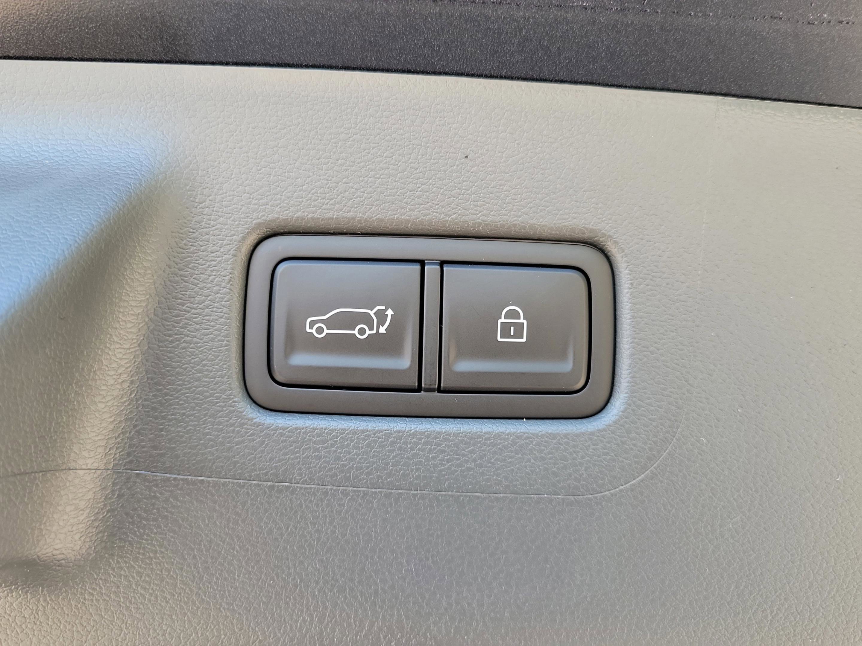 New 2026 Hyundai Santa Fe SE image 6