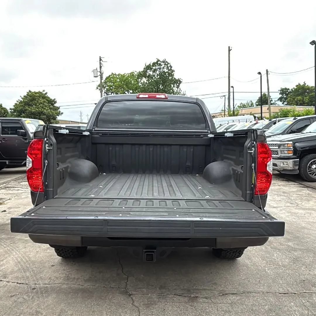 Used 2017 Toyota Tundra Limited w/ Limited Premium Package AWD/4WD image 35