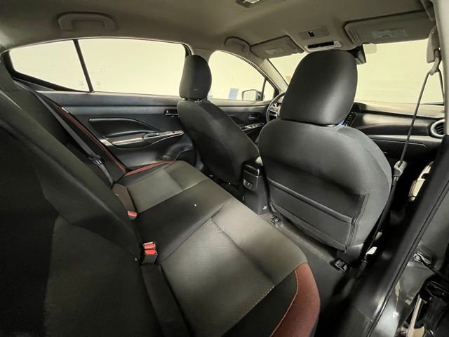 Used 2024 Nissan Versa SR FWD image 12