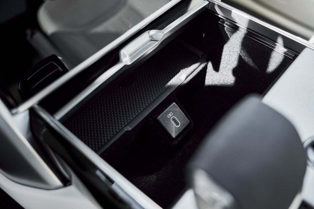 Used 2026 Land Rover Range Rover Long Wheelbase SE image 71