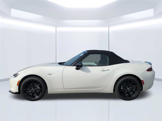 New 2026 MAZDA MX-5 Miata Club w/ Interior Package RWD image 2