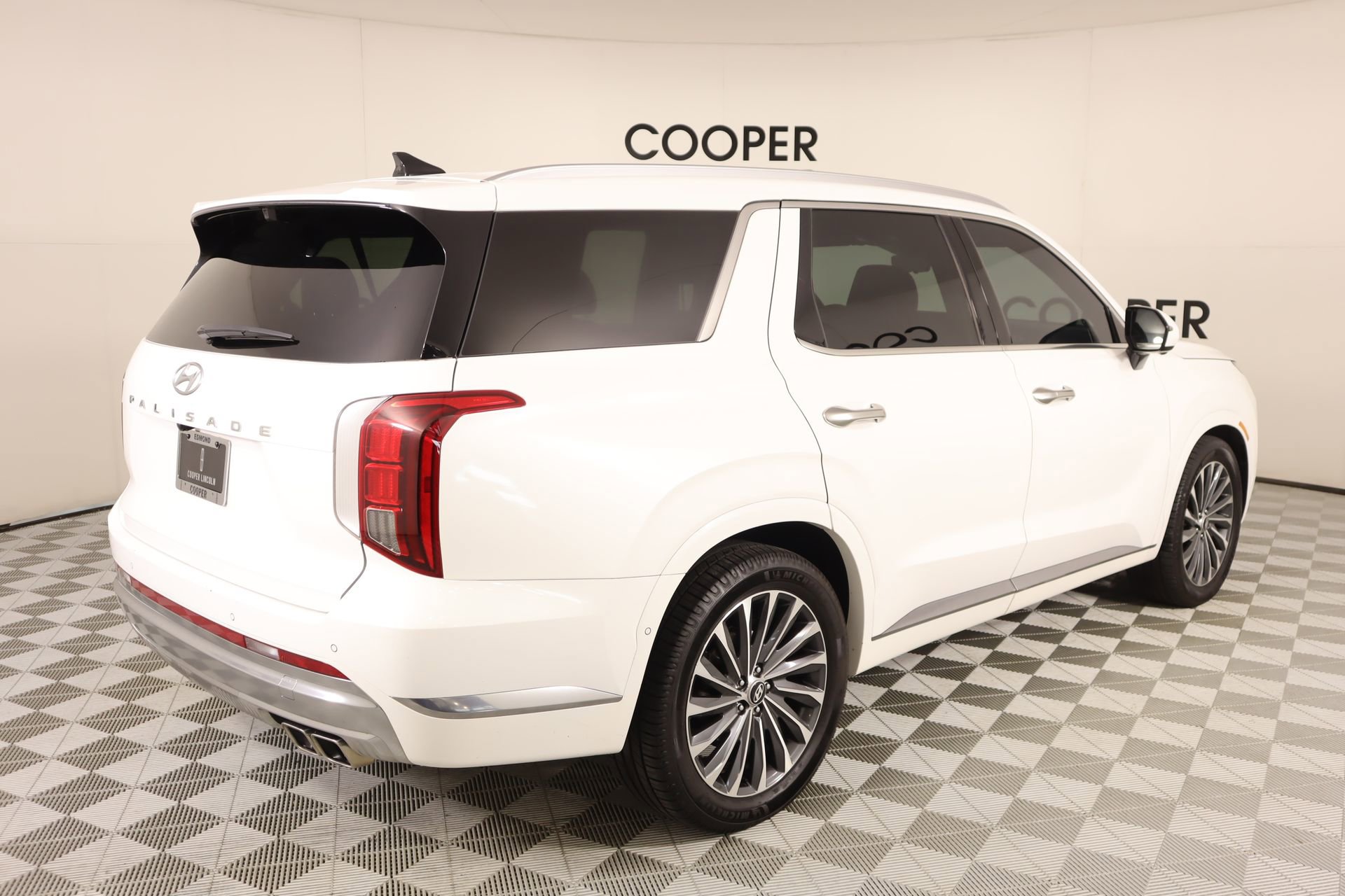 Used 2023 Hyundai Palisade Calligraphy FWD image 22