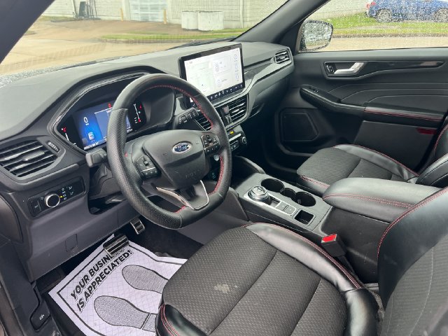 Used 2023 Ford Escape ST-Line w/ Tech Pack #1 AWD/4WD image 20