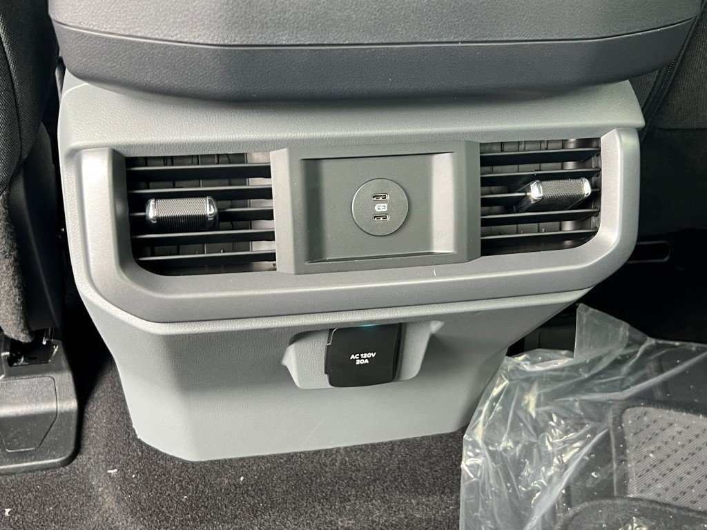 New 2025 Ford F150 Lightning XLT image 13