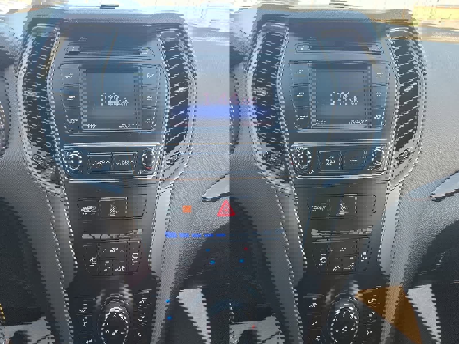 Used 2018 Hyundai Santa Fe Sport image 16