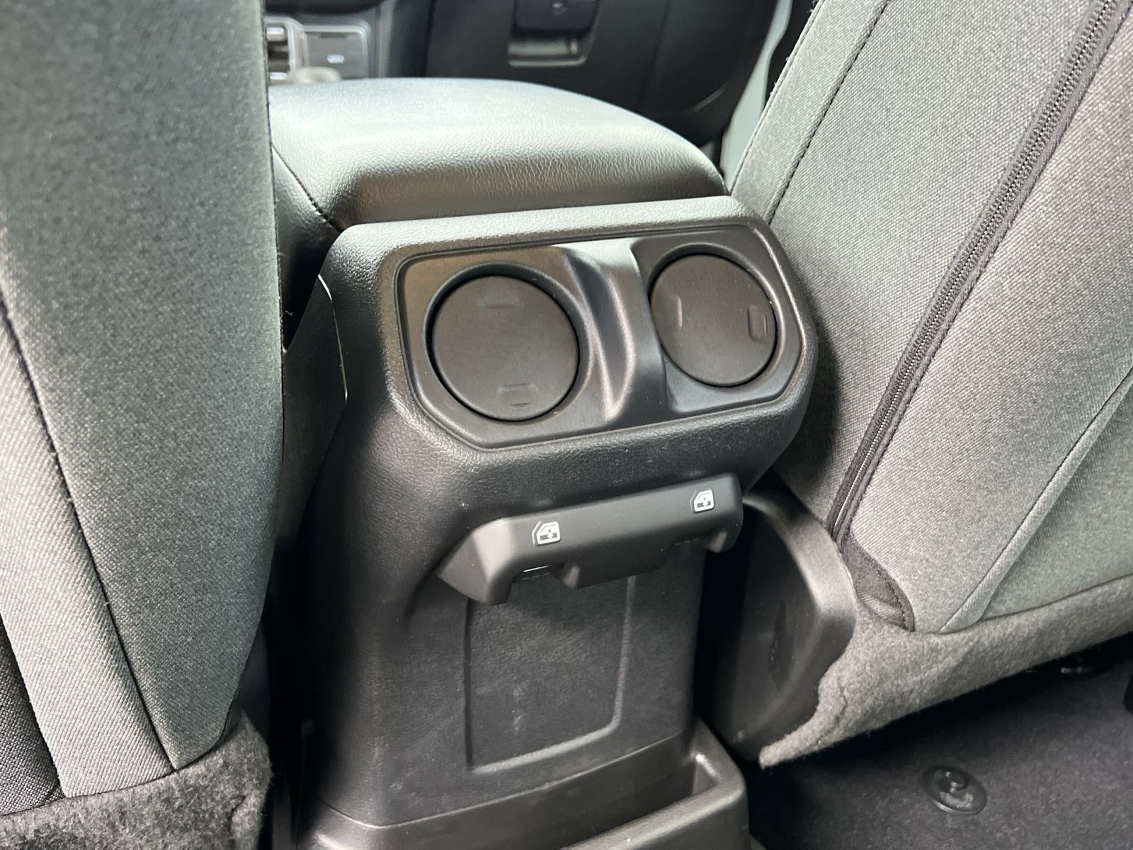 Used 2024 Jeep Wrangler Willys image 30