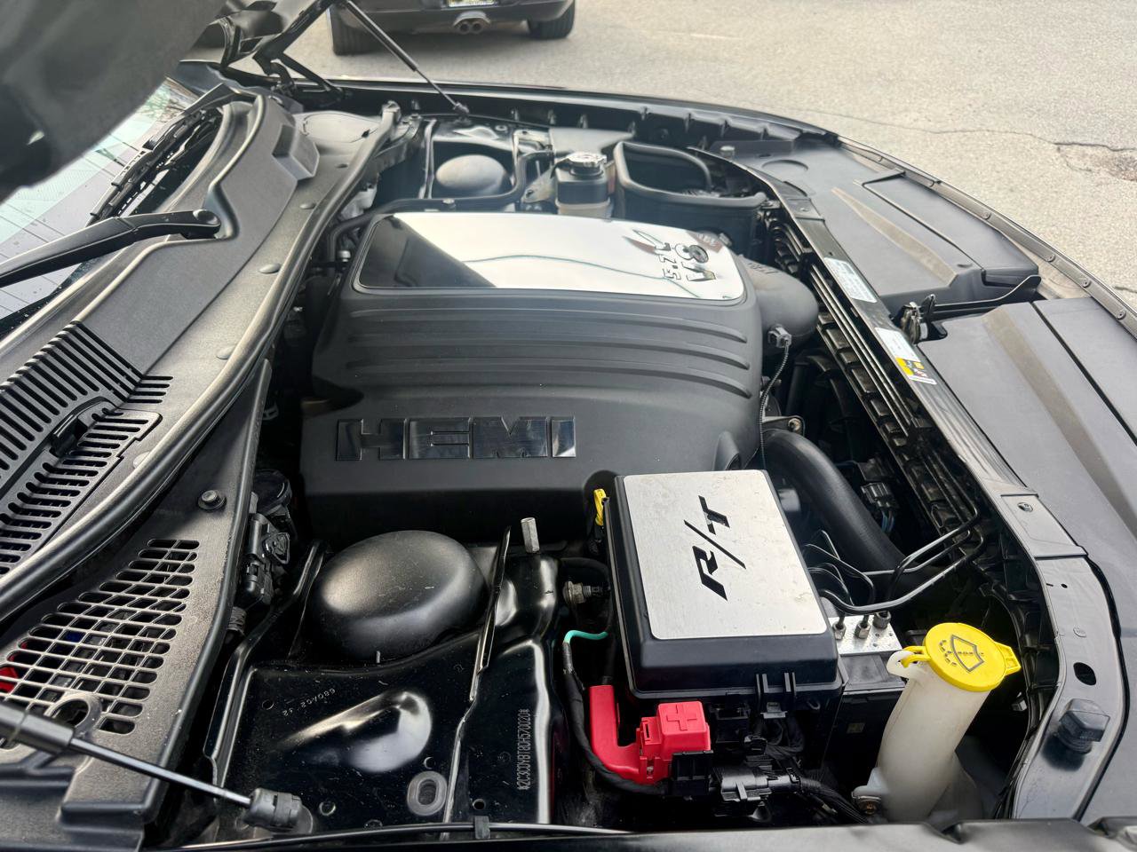 Used 2013 Dodge Challenger R/T RWD image 31