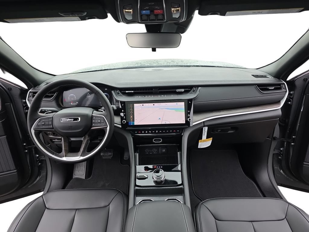 New 2027 Jeep Grand Cherokee Limited w/ Limited Altitude Package AWD/4WD image 9