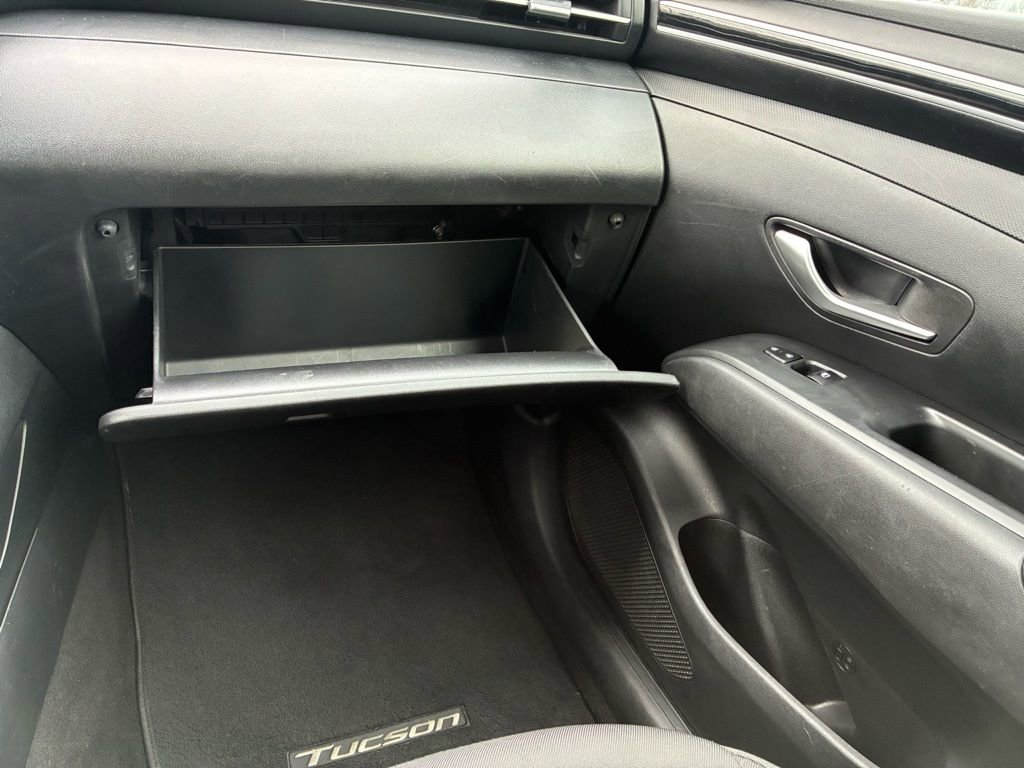 Used 2023 Hyundai Tucson SE image 37