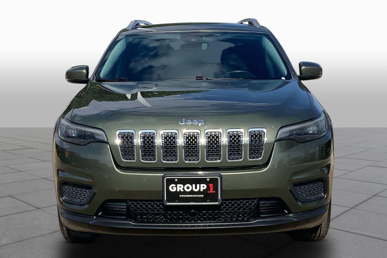 Used 2021 Jeep Cherokee Latitude FWD image 4