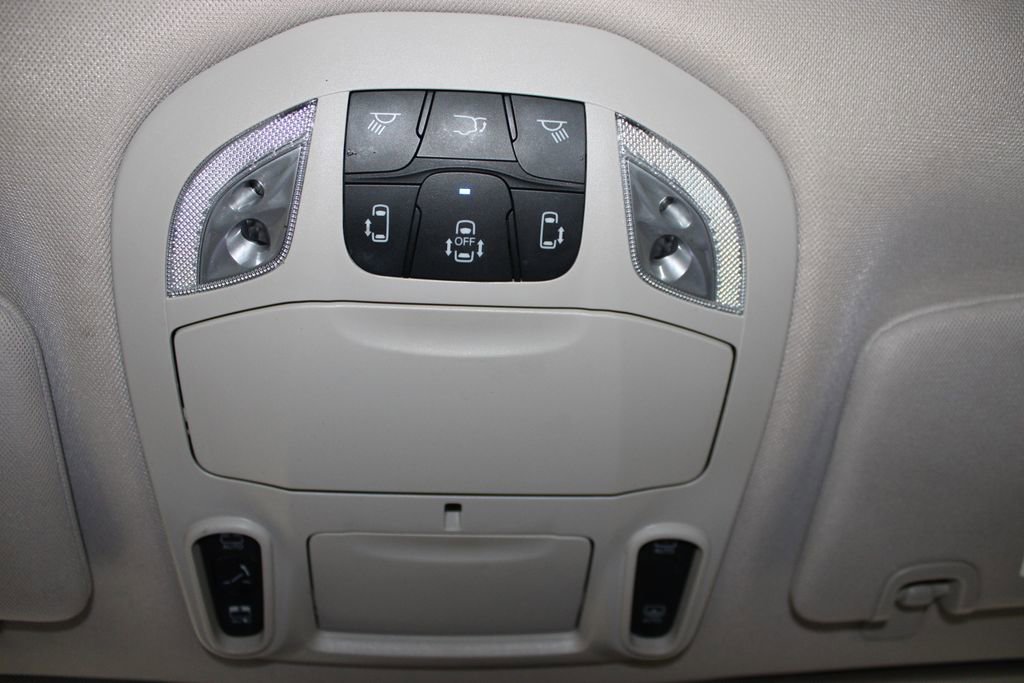 Used 2022 Chrysler Pacifica Limited image 62