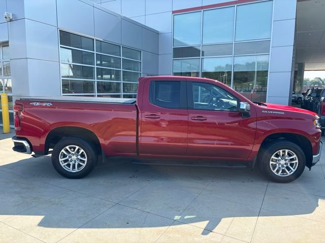 Used 2021 Chevrolet Silverado 1500 LT w/ Convenience Package II AWD/4WD image 8