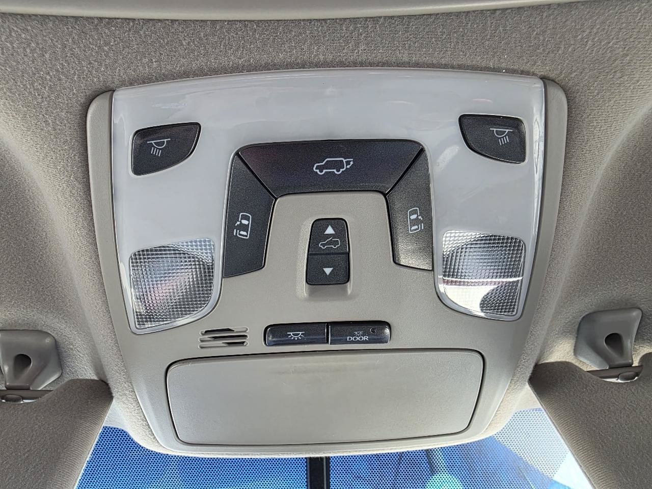 Used 2013 Toyota Sienna XLE FWD image 51