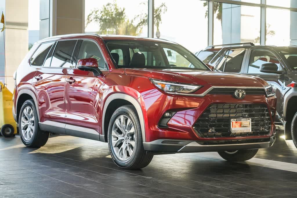 New 2025 Toyota Grand Highlander AWD Hybrid image 5