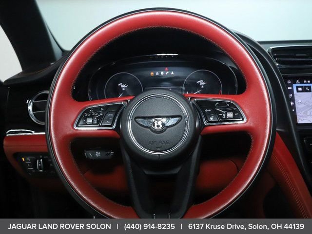 Used 2022 Bentley Bentayga image 20