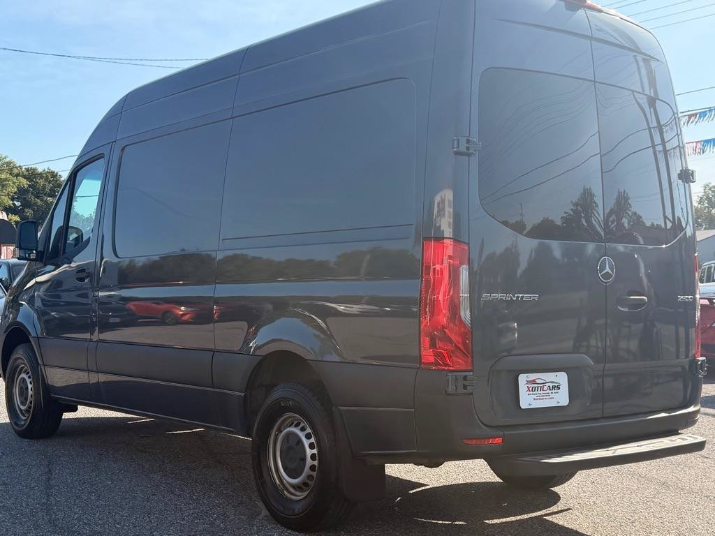 Used 2020 Mercedes-Benz Sprinter 2500 image 8