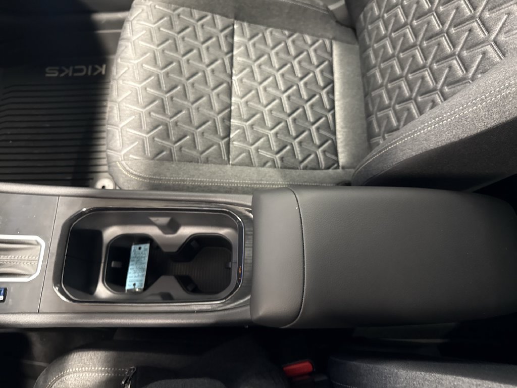 New 2027 Nissan Kicks SV AWD/4WD image 21