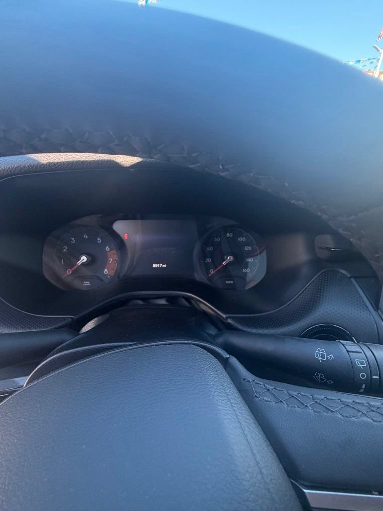 Used 2025 Jeep Compass Limited w/ Sun & Sound Group AWD/4WD image 11