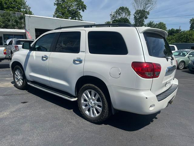 Used 2015 Toyota Sequoia Platinum AWD/4WD image 3