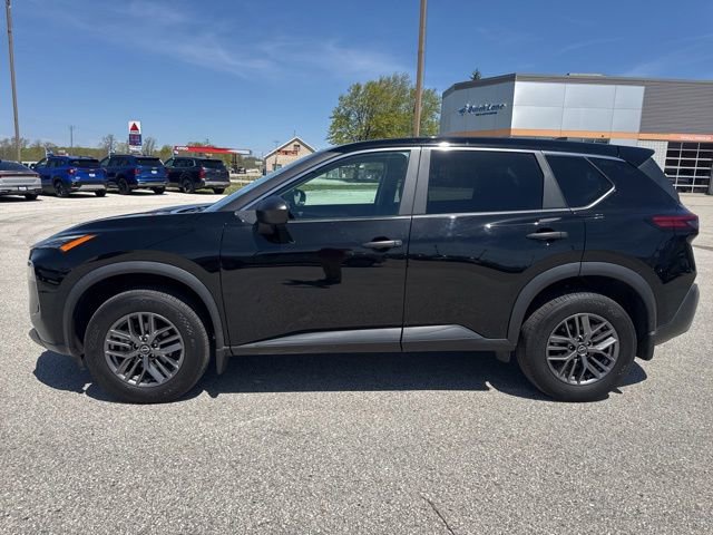 Used 2023 Nissan Rogue S AWD/4WD image 7