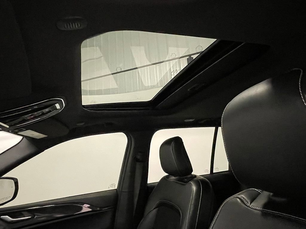 Used 2023 Jeep Grand Cherokee Altitude image 21