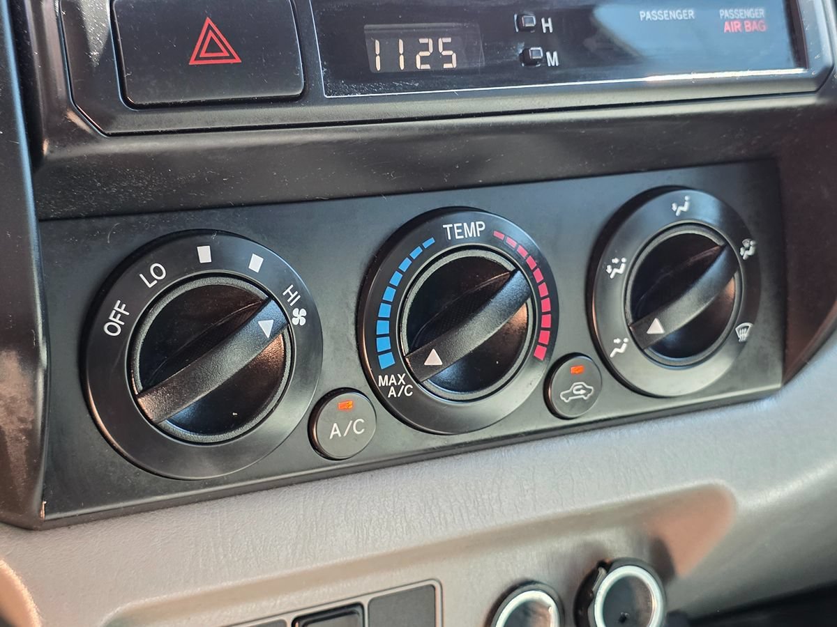 Used 2014 Toyota Tacoma 4x4 Double Cab image 35