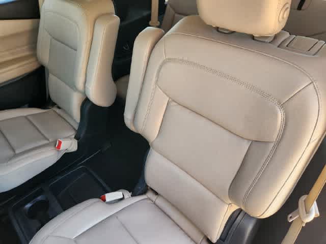 Used 2020 Ford Explorer XLT w/ Equipment Group 202A RWD image 12