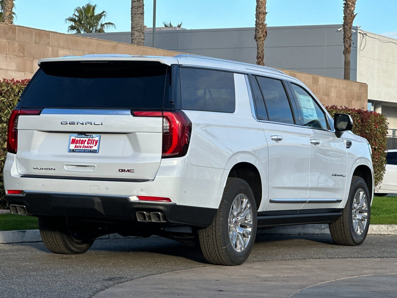 New 2026 GMC Yukon XL Denali w/ Sun & Power Step Package AWD/4WD image 4