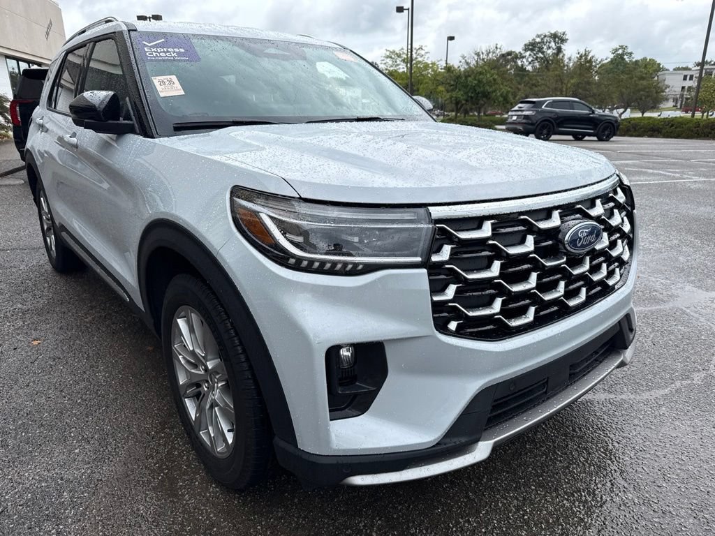 Used 2026 Ford Explorer Platinum AWD/4WD image 16