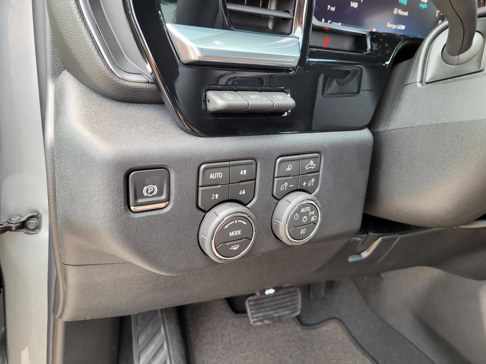 New 2026 Chevrolet Silverado 2500 High Country w/ High Country Premium Package AWD/4WD image 17