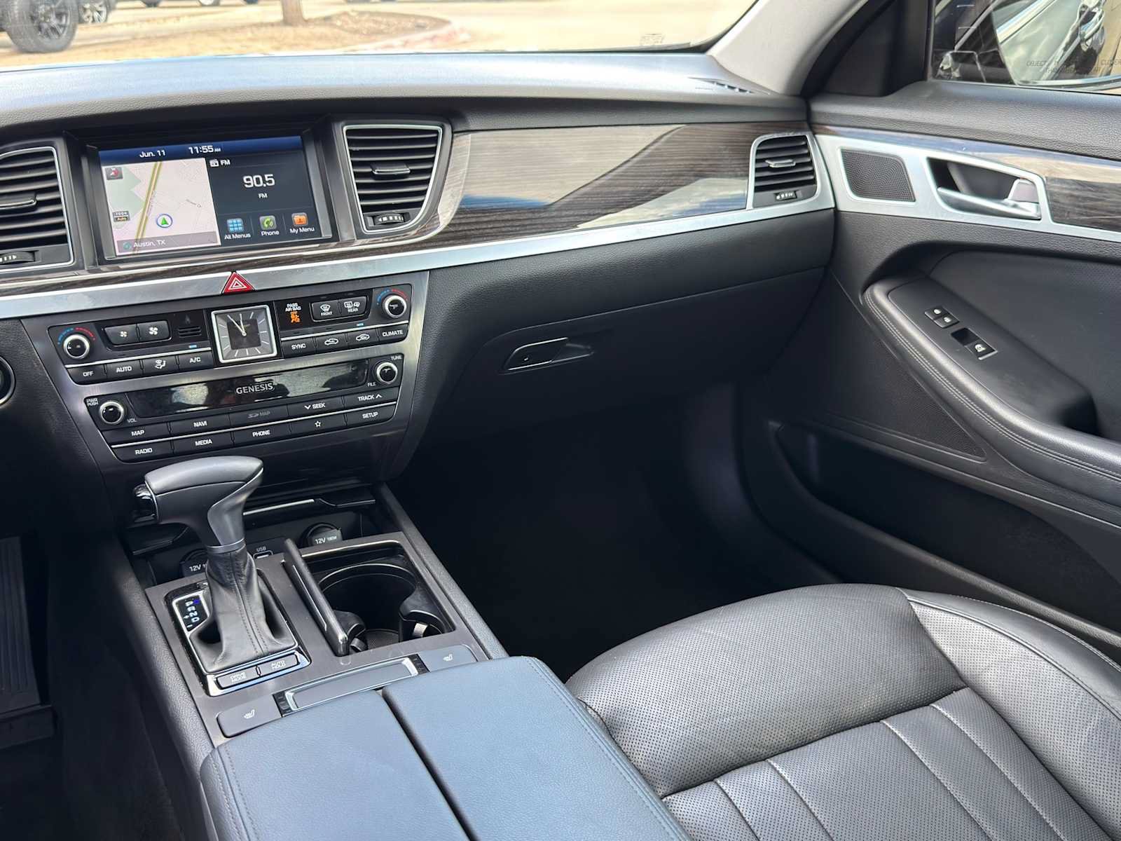 Used 2020 Genesis G80 3.8 RWD image 31